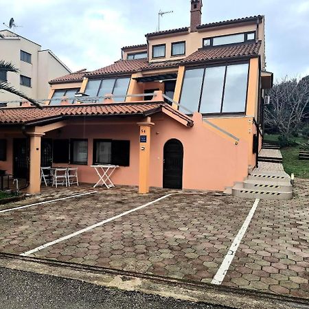 Apartmani Delas Pjescana Uvala Exteriér fotografie